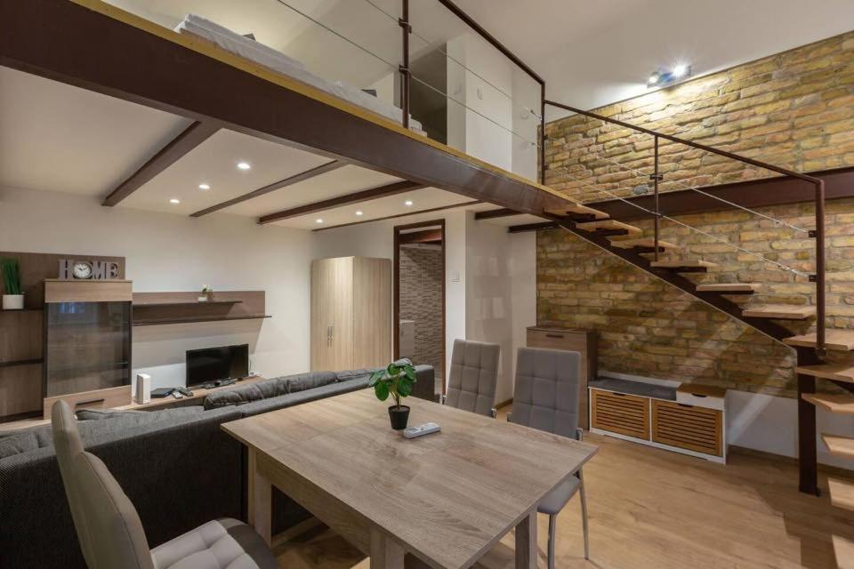 Апартаменты Stylish Loft Flat In The Heart Of Будапешт